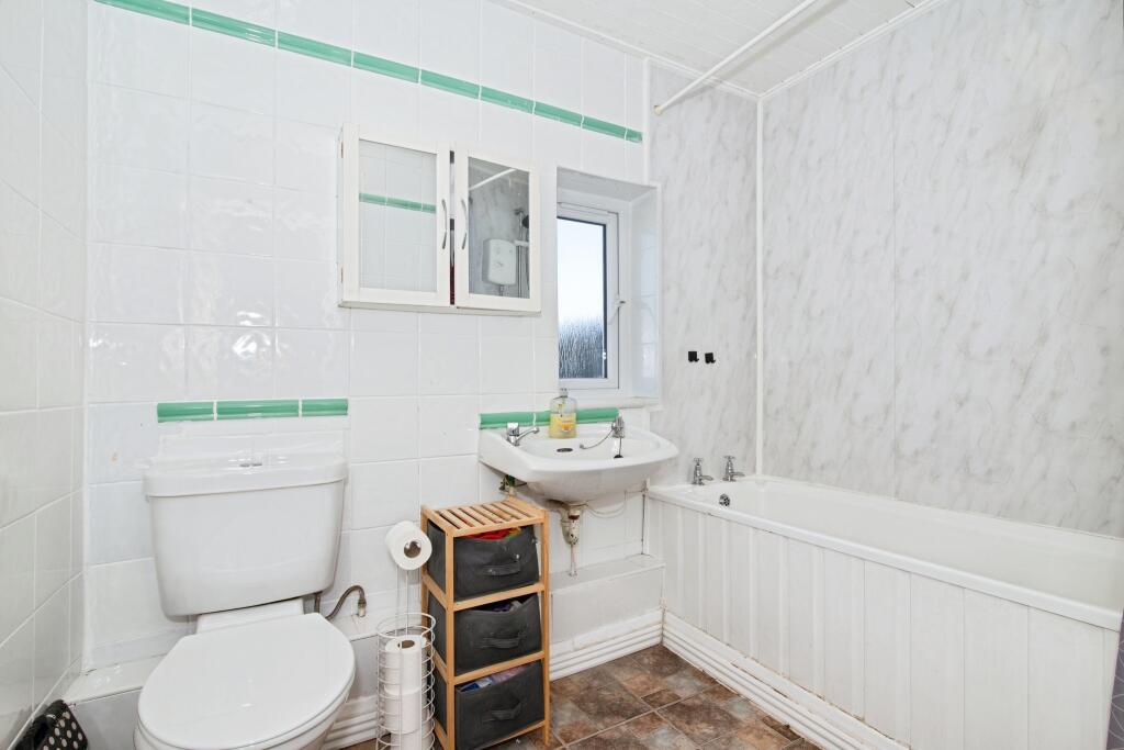 Hallow Drive, Newcastle upon Tyne, NE15 - Image 14