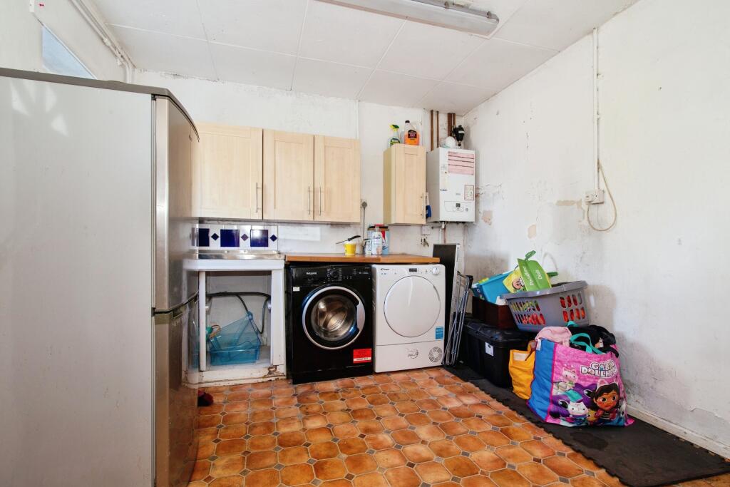 Hallow Drive, Newcastle upon Tyne, NE15 - Image 8