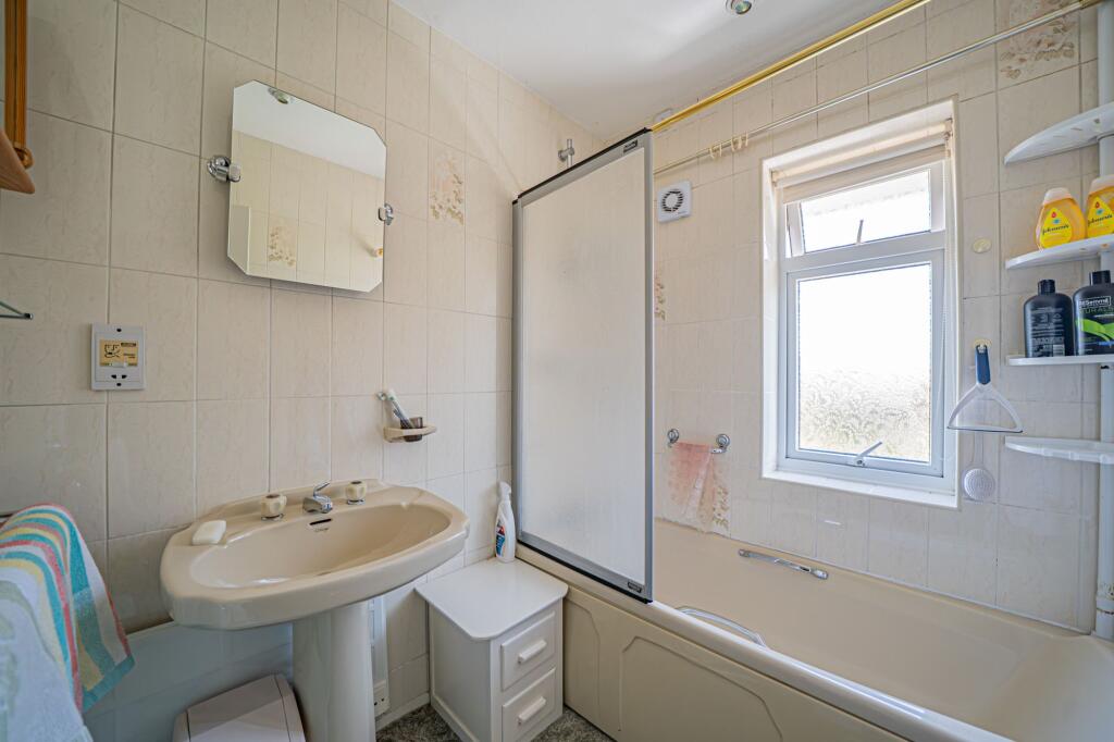 Tilehouse Green Lane, Knowle, B93 - Image 15