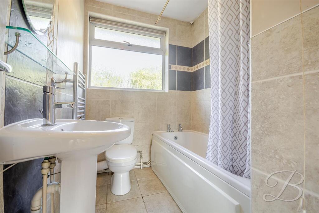 Larwood Crescent, Kirkby-In-Ashfield, Nottingham - Image 16