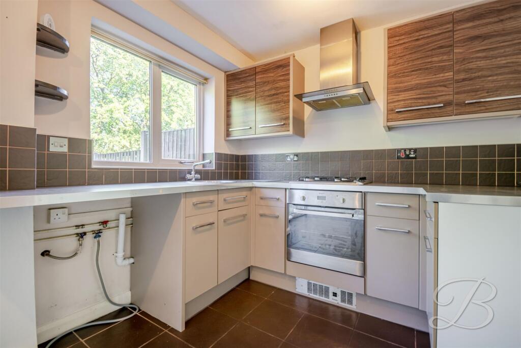 Larwood Crescent, Kirkby-In-Ashfield, Nottingham - Image 3