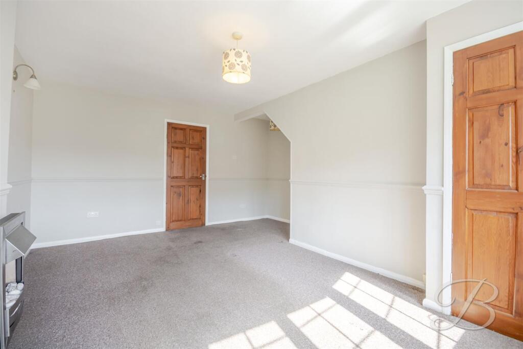 Larwood Crescent, Kirkby-In-Ashfield, Nottingham - Image 7