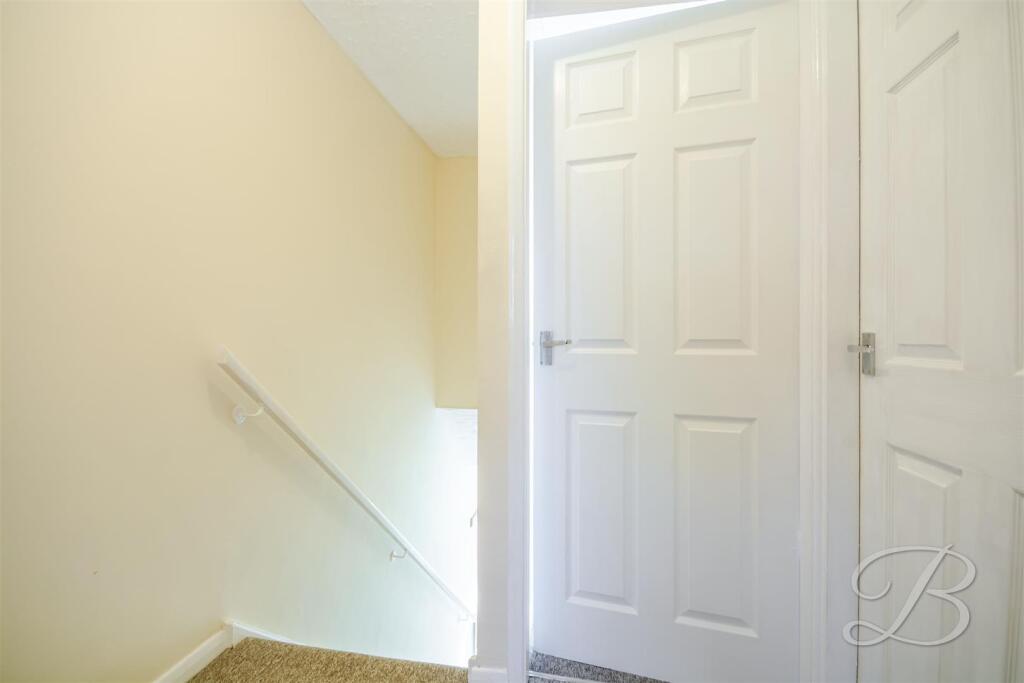 Larwood Crescent, Kirkby-In-Ashfield, Nottingham - Image 9