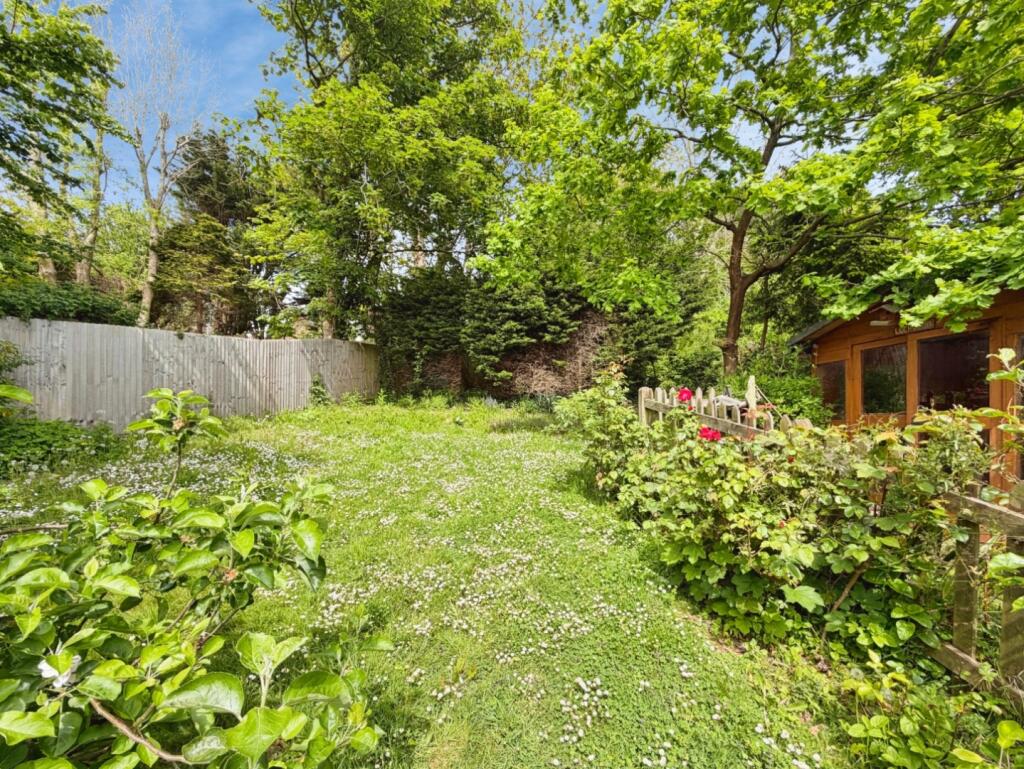 London Road, Hythe - Image 15
