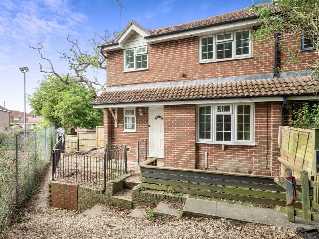 View property at Circus Field Road, Glastonbury, BA6