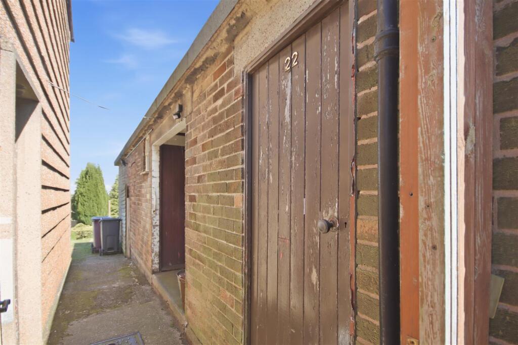 Heather Way, Holymoorside, Chesterfield - Image 14