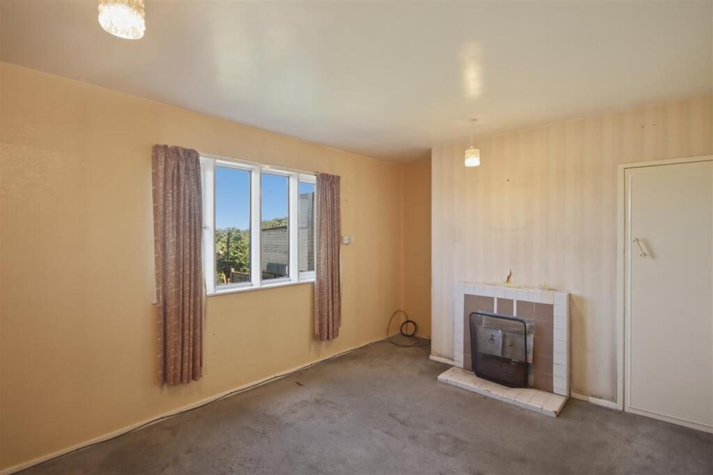 Heather Way, Holymoorside, Chesterfield - Image 3
