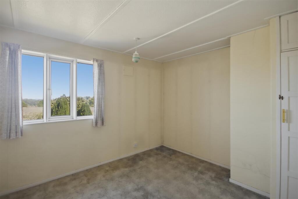 Heather Way, Holymoorside, Chesterfield - Image 9