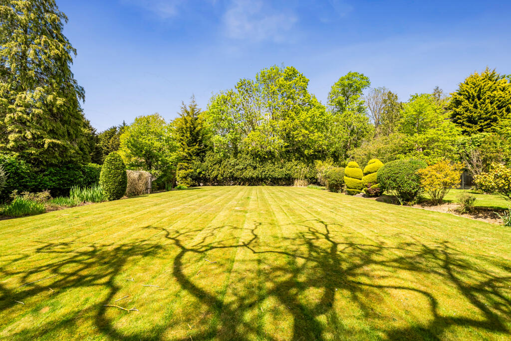 Royston Park Road, Pinner, HA5 - Image 20