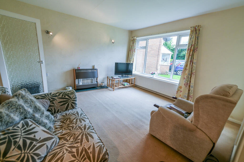 Alstone Drive, Altrincham - Image 7