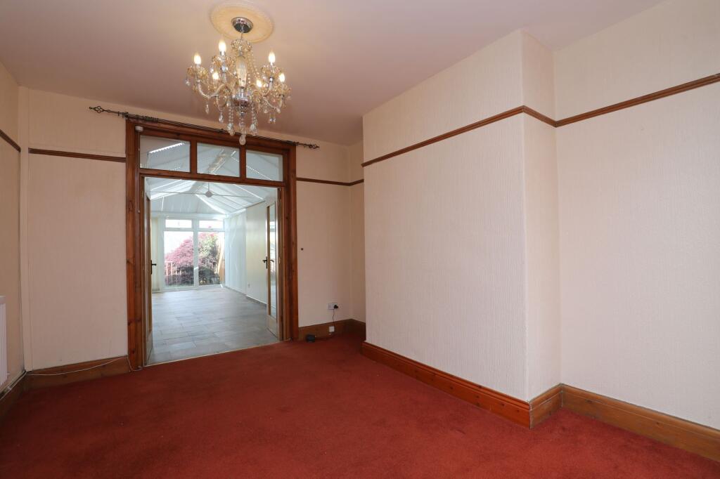 Vernon Road, Porthcawl, CF36 - Image 10