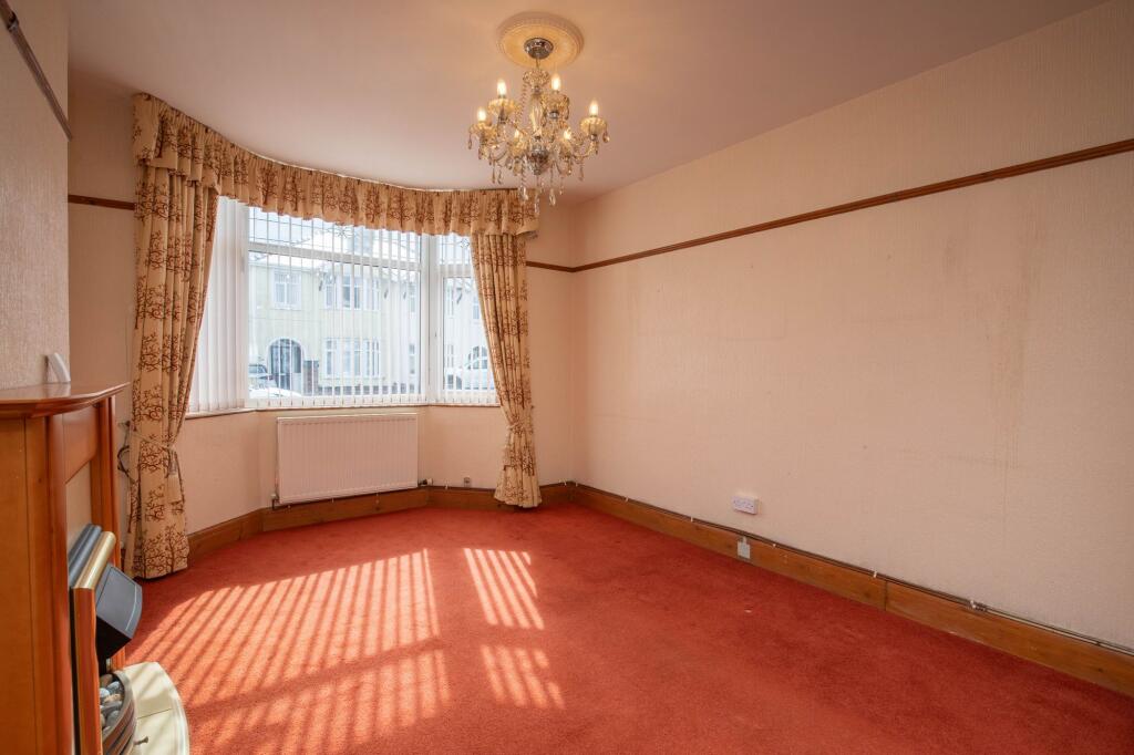 Vernon Road, Porthcawl, CF36 - Image 6