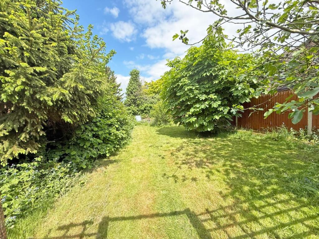 Staines Road West, Ashford - Image 13