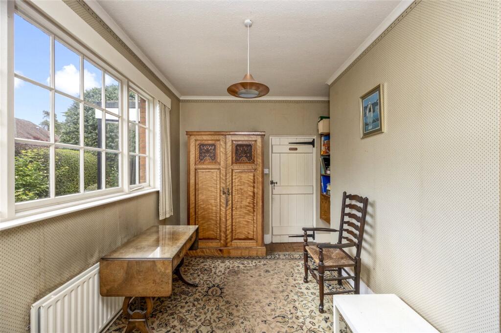 St. Georges Road, Weybridge, Surrey, KT13 - Image 15