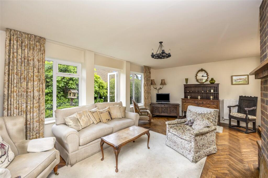 St. Georges Road, Weybridge, Surrey, KT13 - Image 3