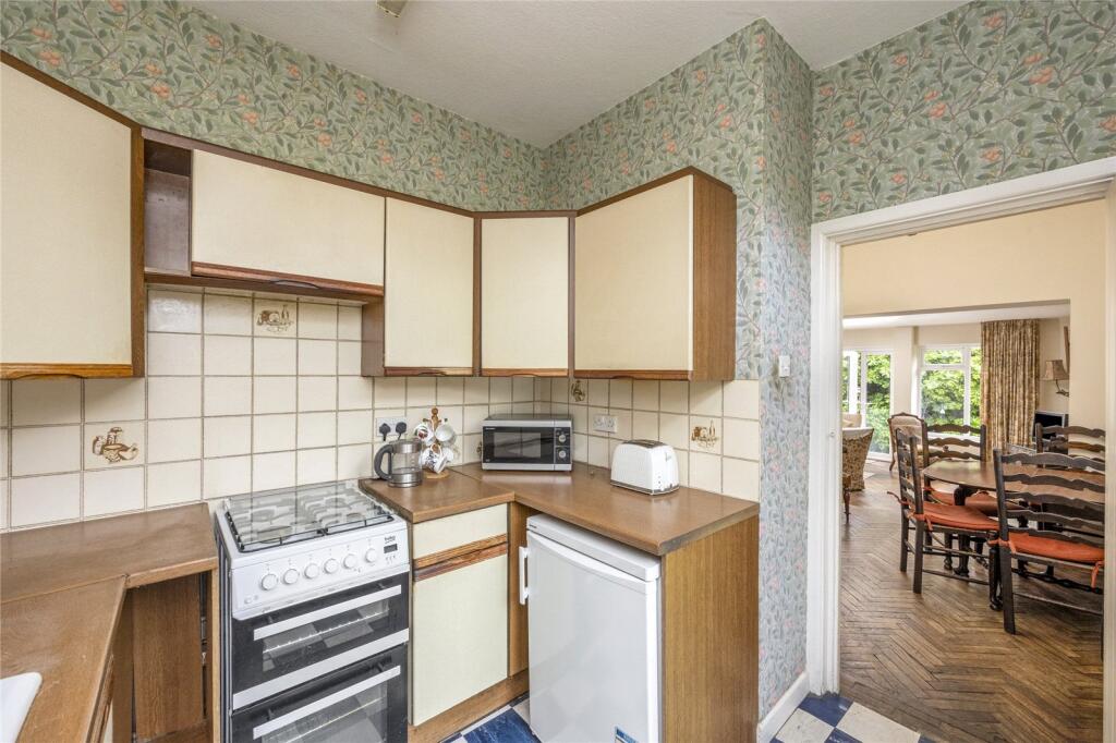 St. Georges Road, Weybridge, Surrey, KT13 - Image 5