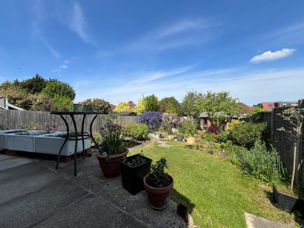 Somerset Avenue, Luton, Bedfordshire, LU2 0PJ - Image 12
