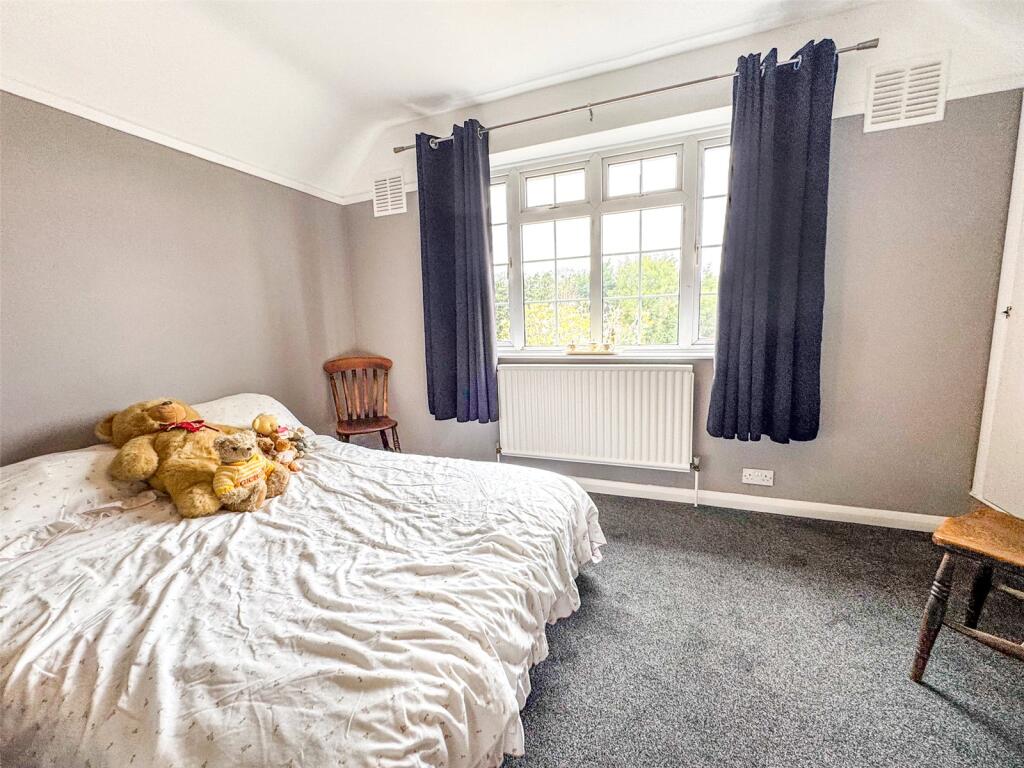 Cranmore Gardens, Aldershot, Hampshire, GU11 - Image 10