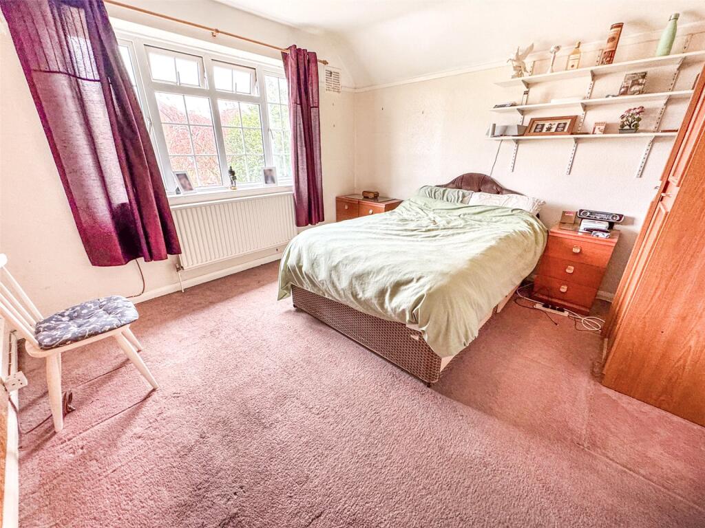 Cranmore Gardens, Aldershot, Hampshire, GU11 - Image 12
