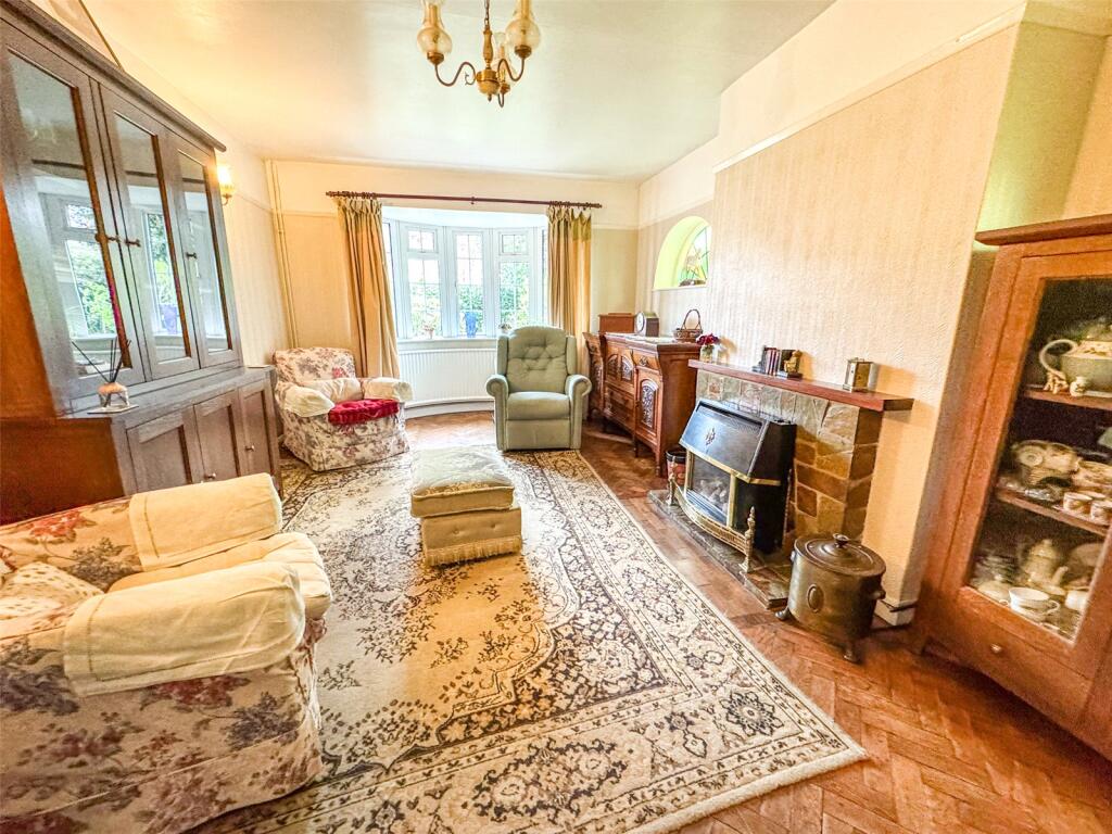 Cranmore Gardens, Aldershot, Hampshire, GU11 - Image 4