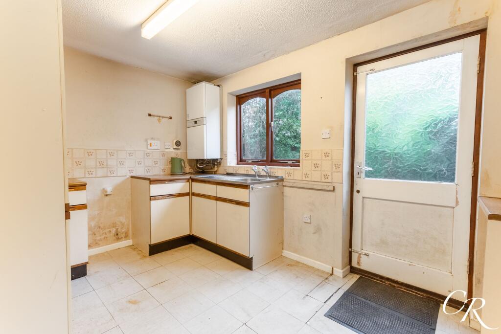 Springfield Close, The Reddings - Image 2
