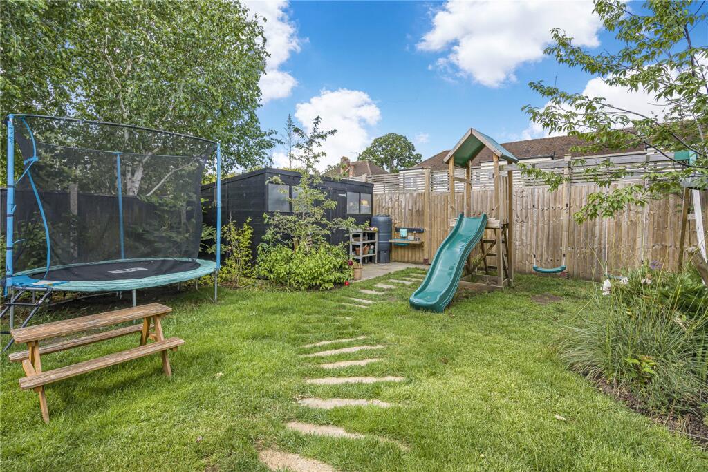 Rosemary Avenue, West Molesey, Surrey, KT8 - Image 4