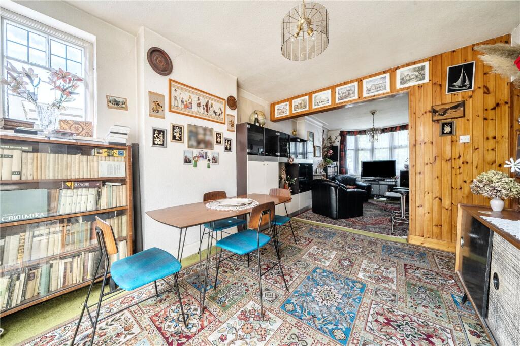 Cleveland Road, Ealing - Image 7