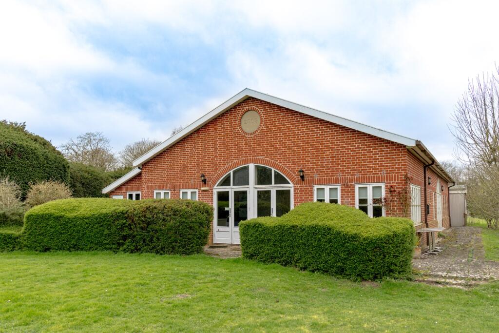 Mangreen Hall North, Mangreen, Swardeston, Norwich, Norfolk NR14 8DD - Image 32
