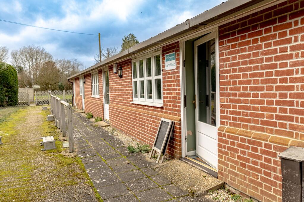 Mangreen Hall North, Mangreen, Swardeston, Norwich, Norfolk NR14 8DD - Image 33