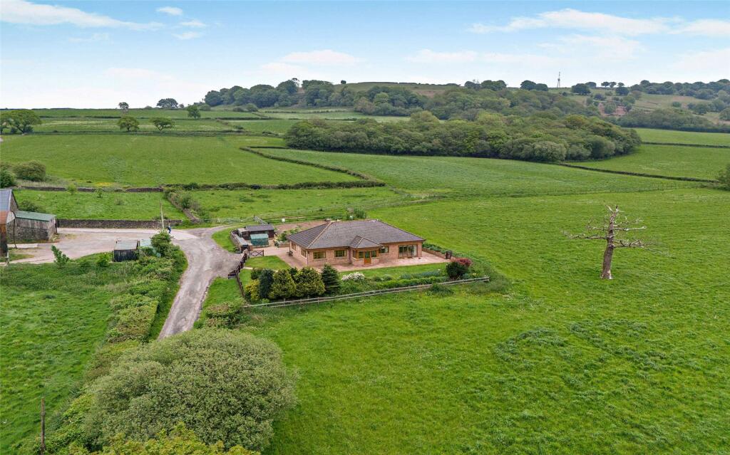 Pandy Lane, Nr Ystrad Mynach, Caerphilly, CF82 - Image 16