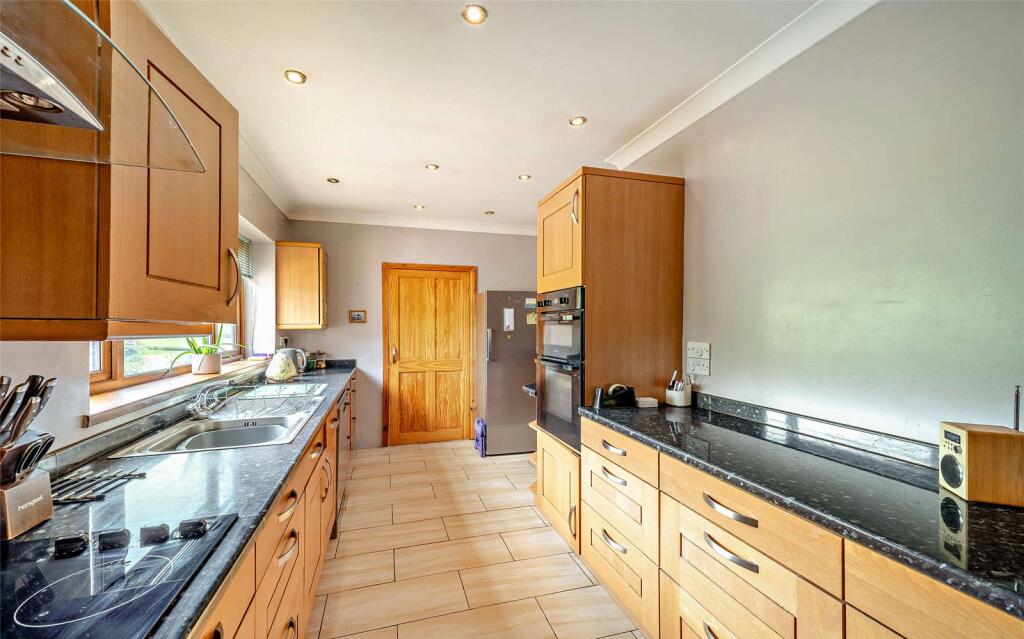 Pandy Lane, Nr Ystrad Mynach, Caerphilly, CF82 - Image 23
