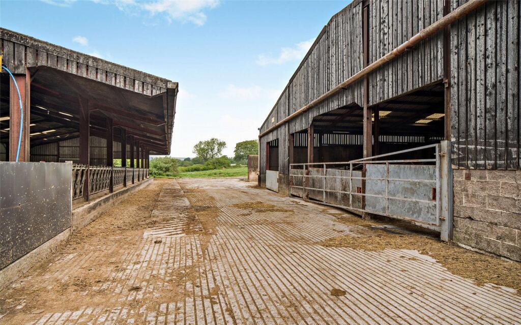 Pandy Lane, Nr Ystrad Mynach, Caerphilly, CF82 - Image 37