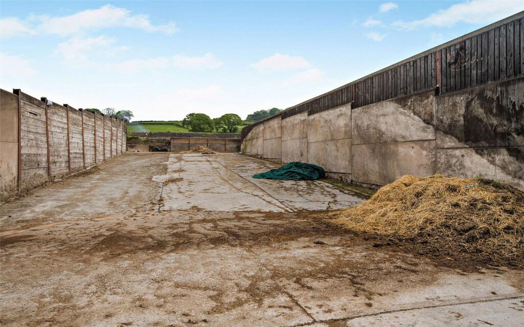 Pandy Lane, Nr Ystrad Mynach, Caerphilly, CF82 - Image 42