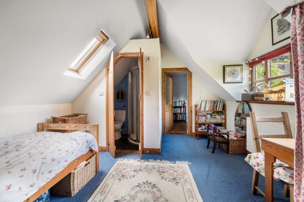 Hay Lane, Horsley, GL6 - Image 11