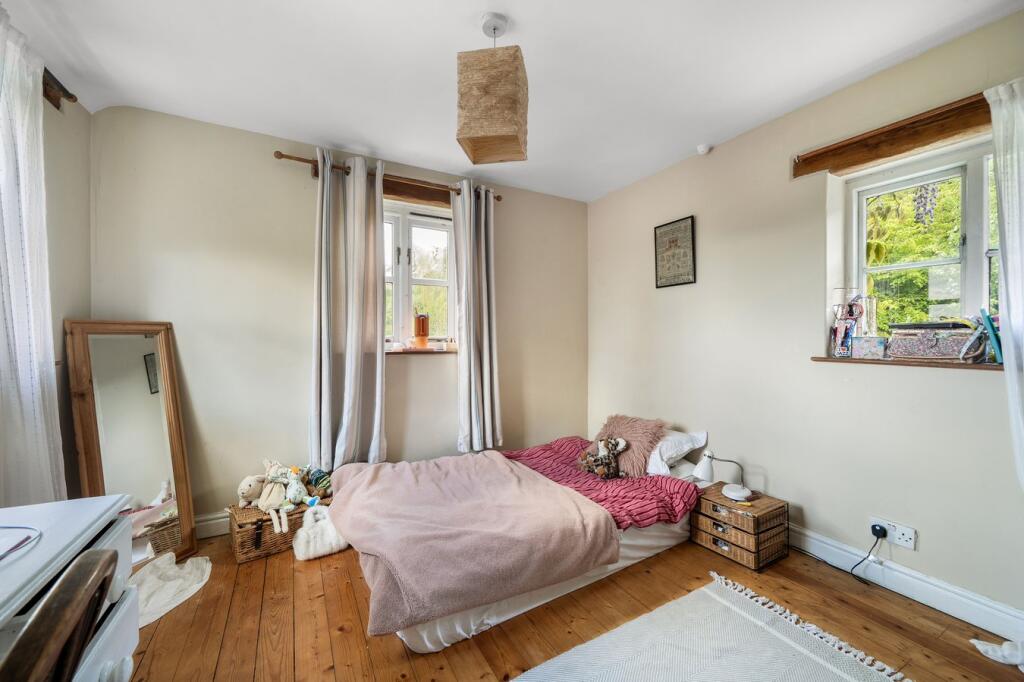Hay Lane, Horsley, GL6 - Image 14