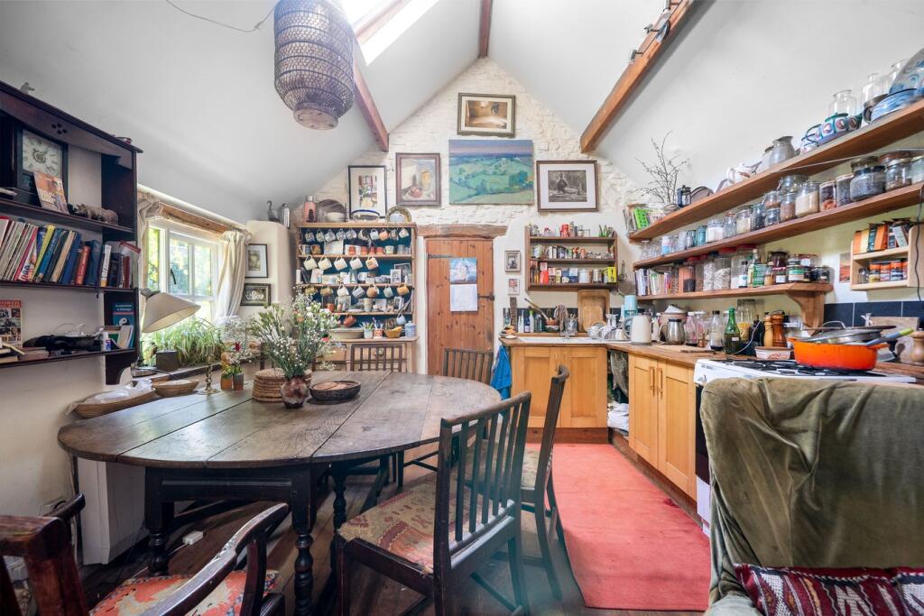 Hay Lane, Horsley, GL6 - Image 16