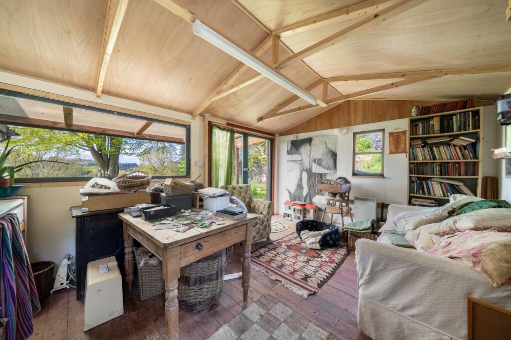 Hay Lane, Horsley, GL6 - Image 30