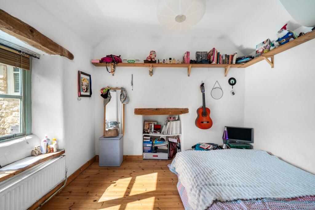 Hay Lane, Horsley, GL6 - Image 9