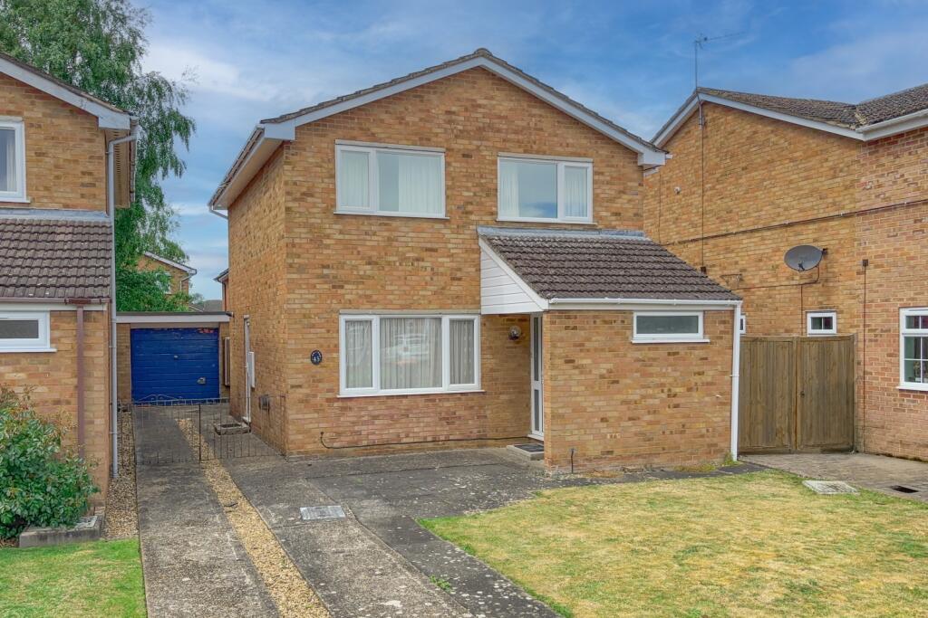View property at Camberton Road, Linslade, LU7