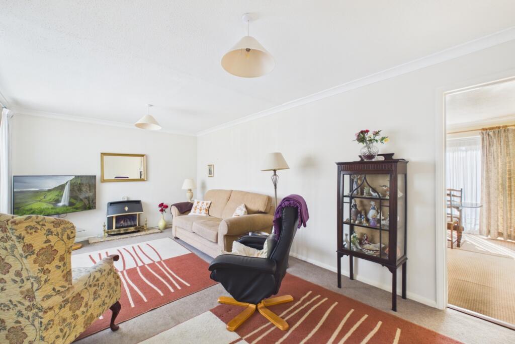 Camberton Road, Linslade, LU7 - Image 3