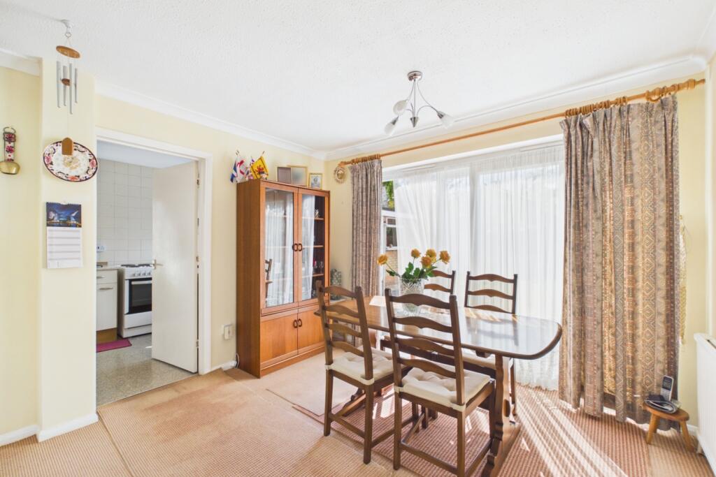Camberton Road, Linslade, LU7 - Image 4