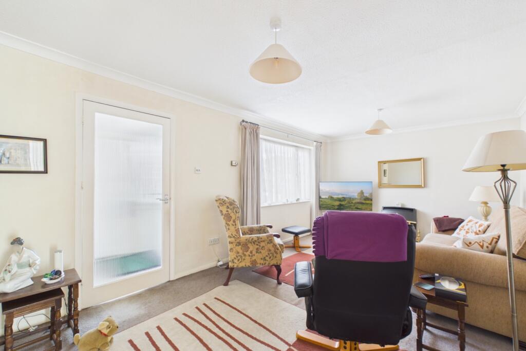 Camberton Road, Linslade, LU7 - Image 5