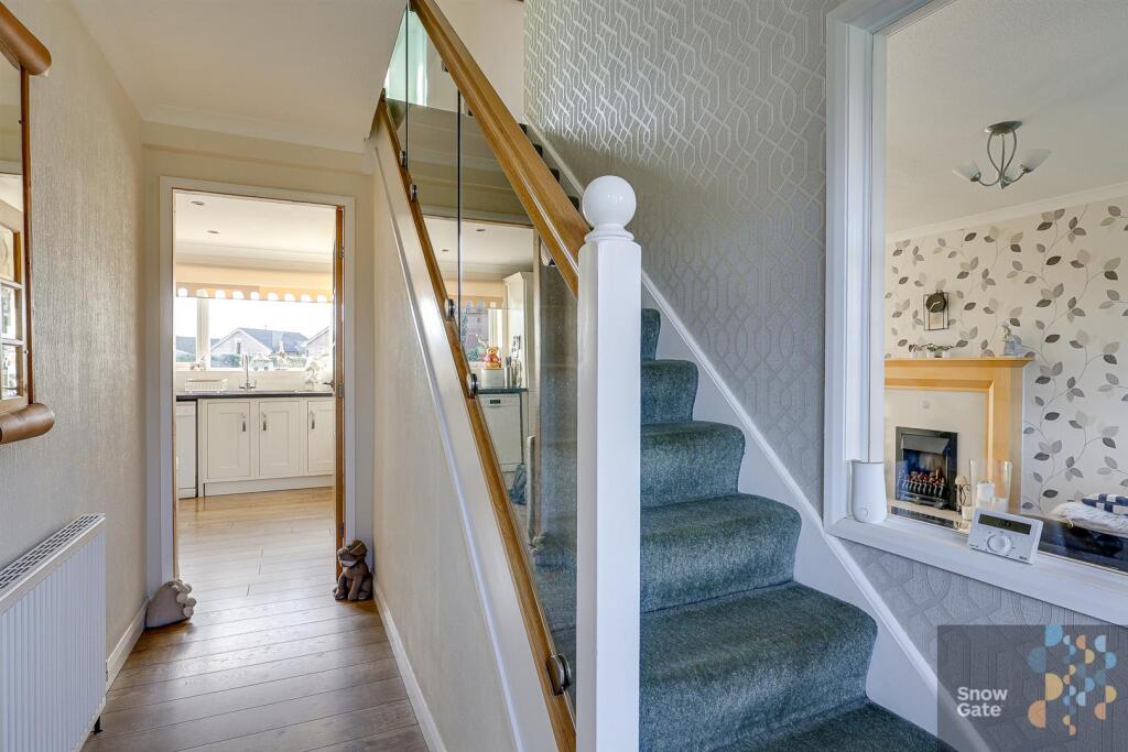Lodge Drive, Mirfield - Image 5