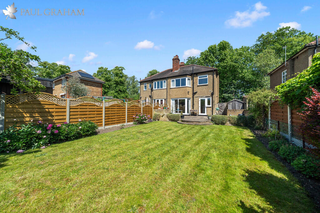 London Road, Wallington - Image 12