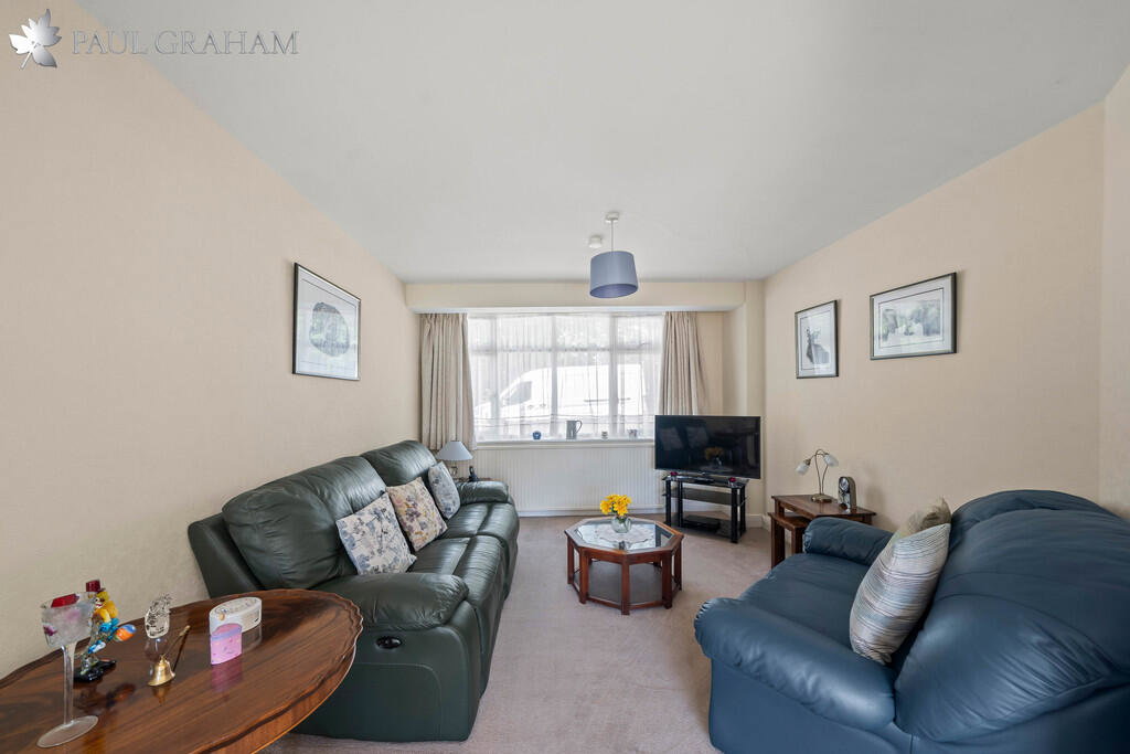 London Road, Wallington - Image 3