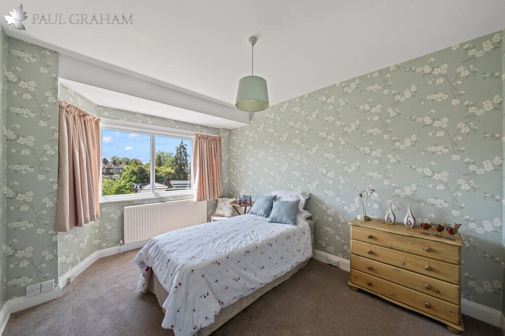 London Road, Wallington - Image 6
