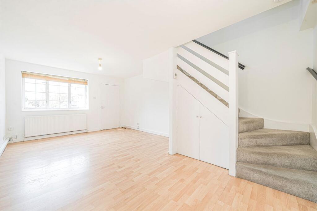 Sawyers Lawn, Ealing - Image 2