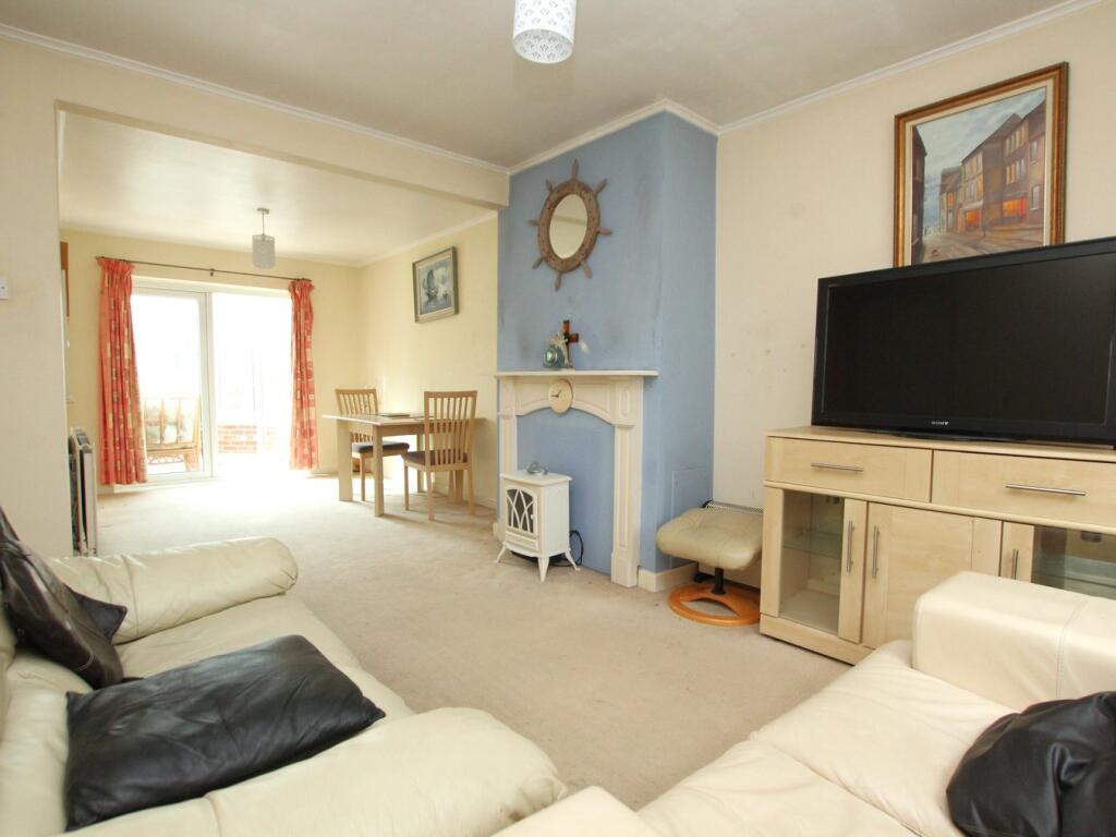 Beckhampton Road, Poole, BH15 - Image 3