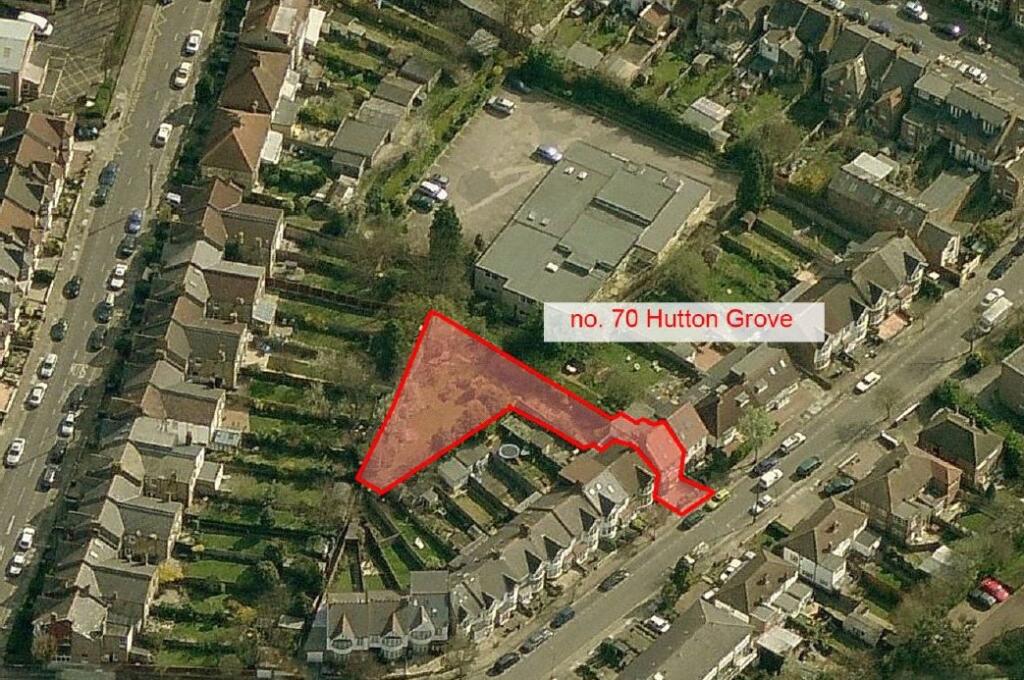 Hutton Grove, Woodside Park, London, N12 - Image 24