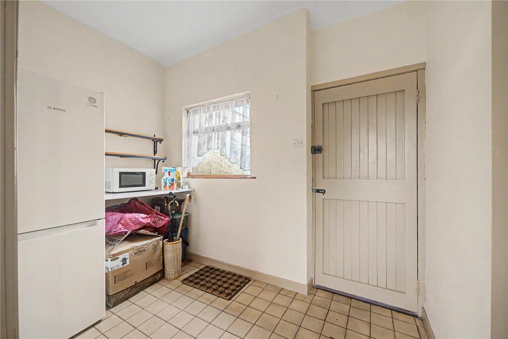 Ty-Newydd, Whitchurch, Cardiff, South Glamorgan, CF14 - Image 10